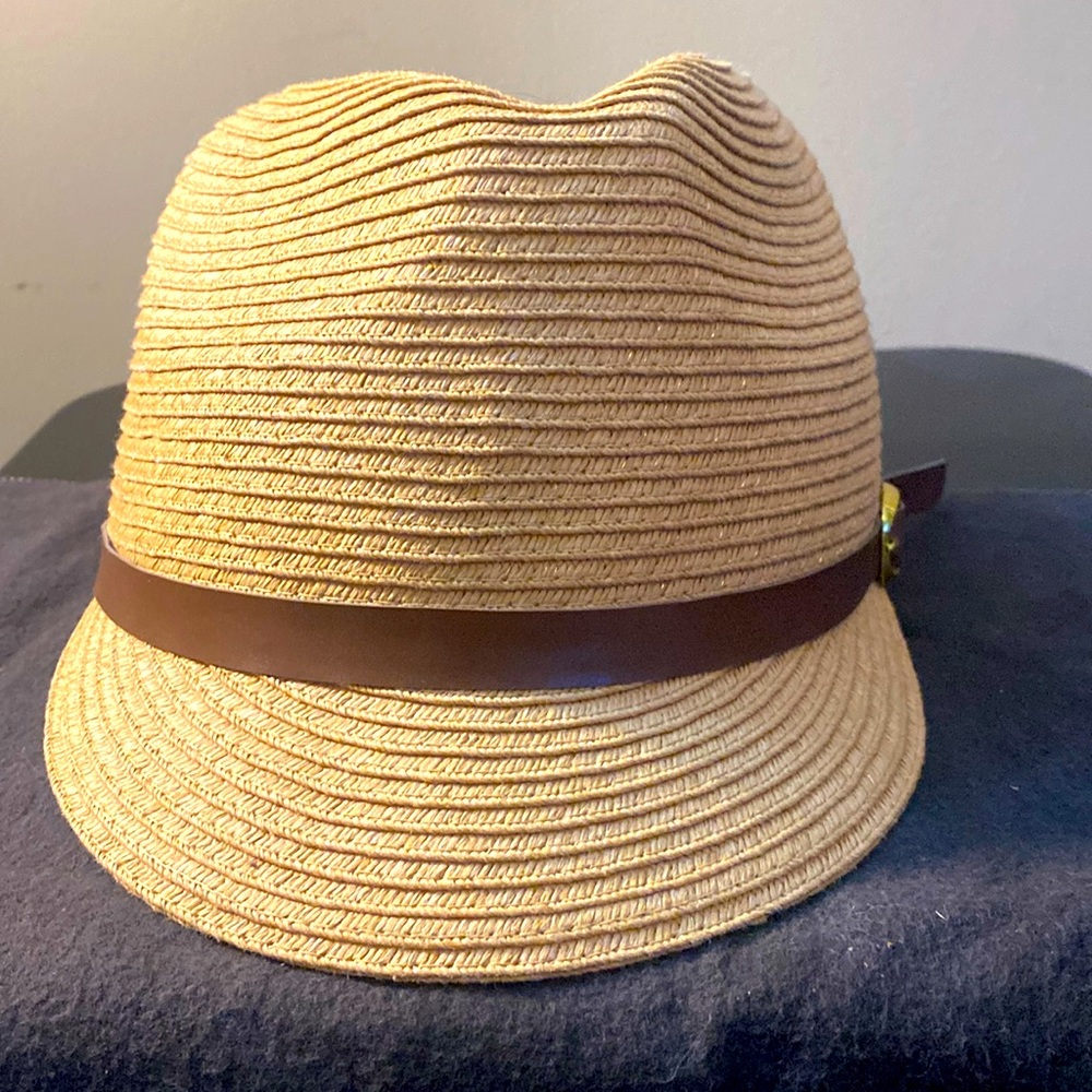 Hat with side buckle Great condition